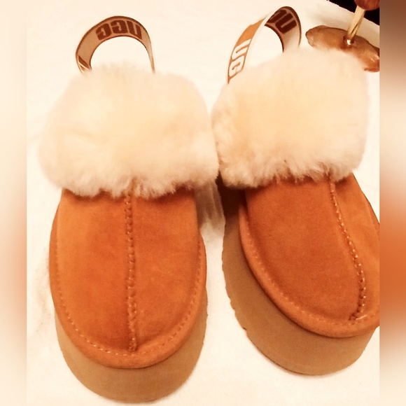 UGG Funkette Slipper, Chestnut, Size 8, *Brand New-Never Worn* (no box) - Picture 10 of 14